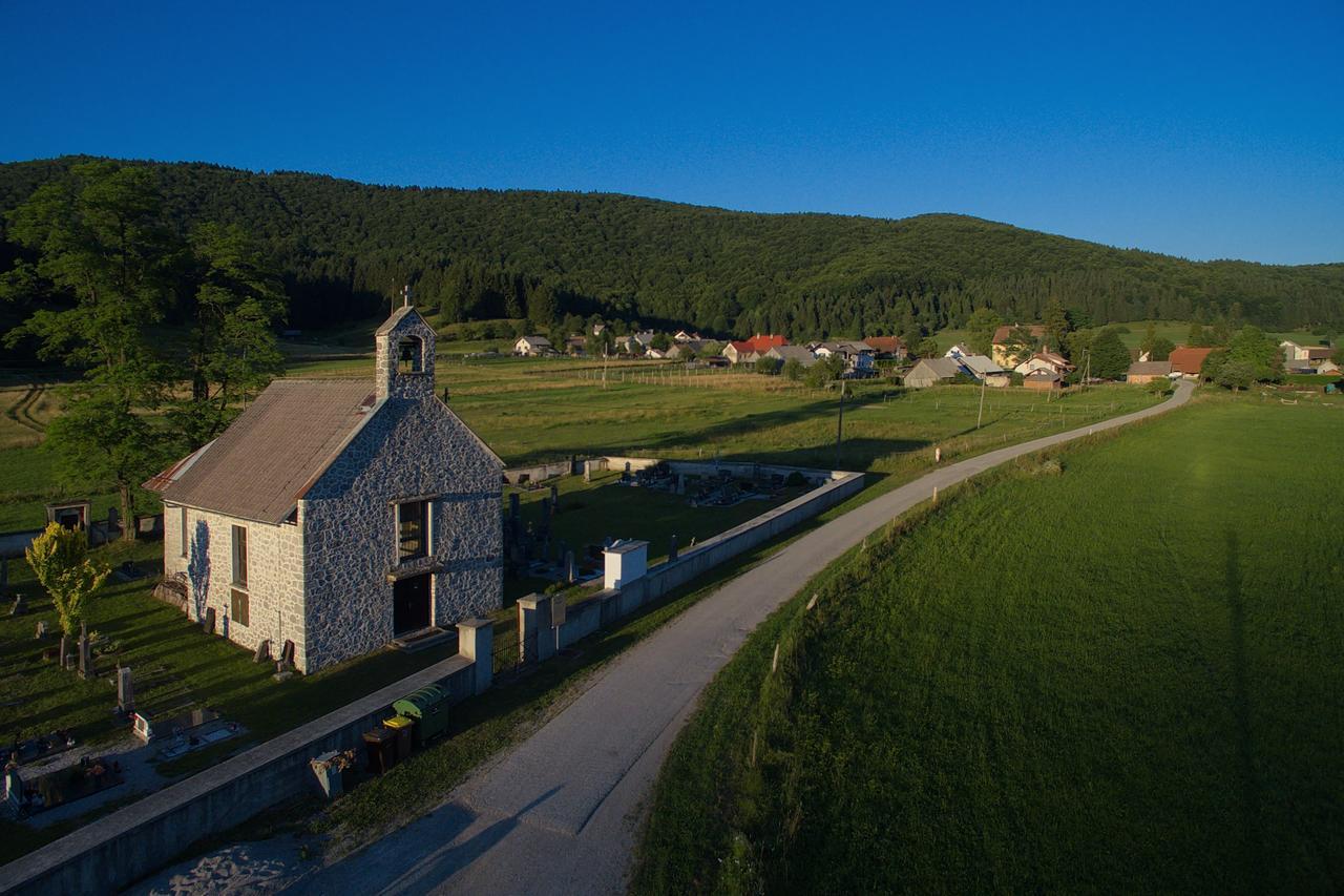 Gostel Koprivnik Pri Kocevju, Kocevski Rog Экстерьер фото